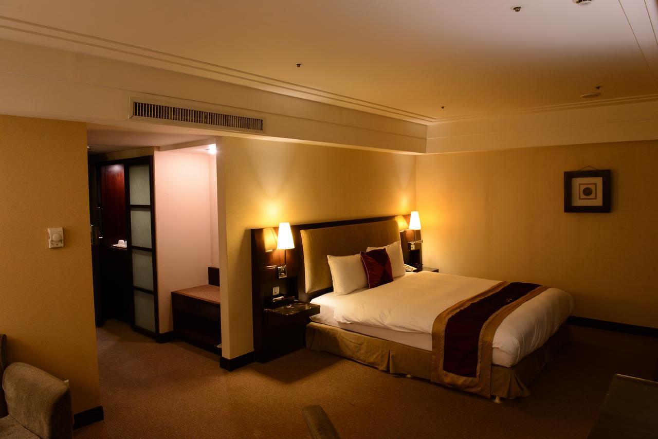Nisus Hotel Тайбэй Экстерьер фото