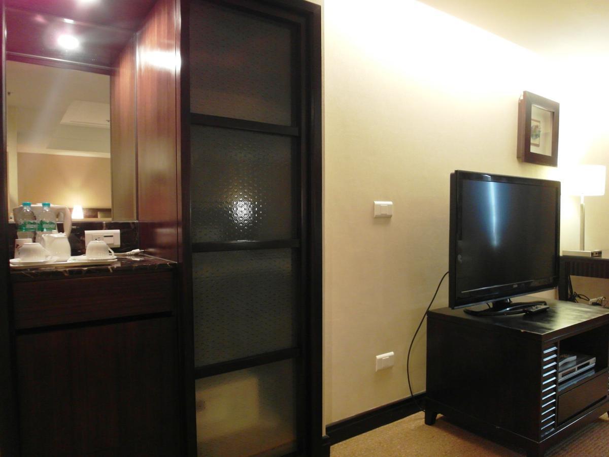 Nisus Hotel Тайбэй Экстерьер фото