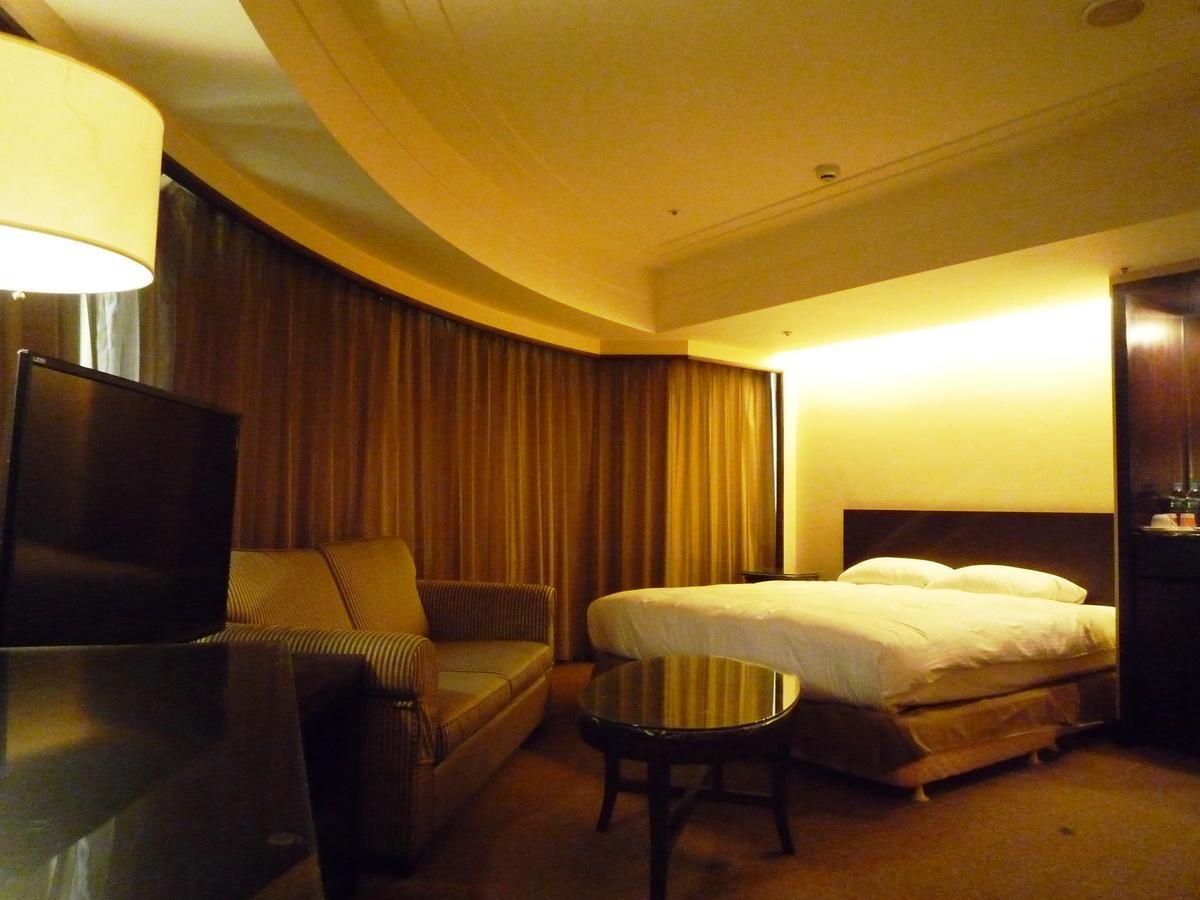 Nisus Hotel Тайбэй Экстерьер фото