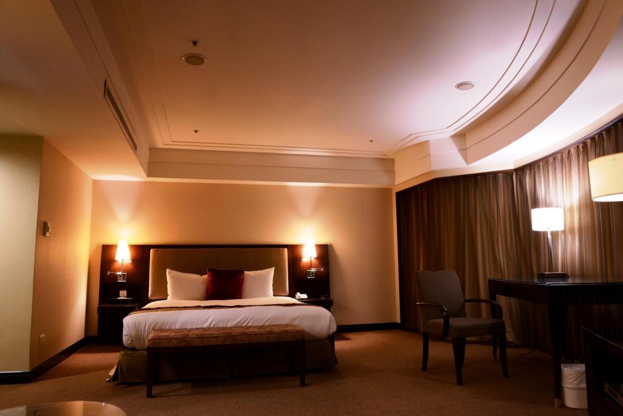Nisus Hotel Тайбэй Экстерьер фото
