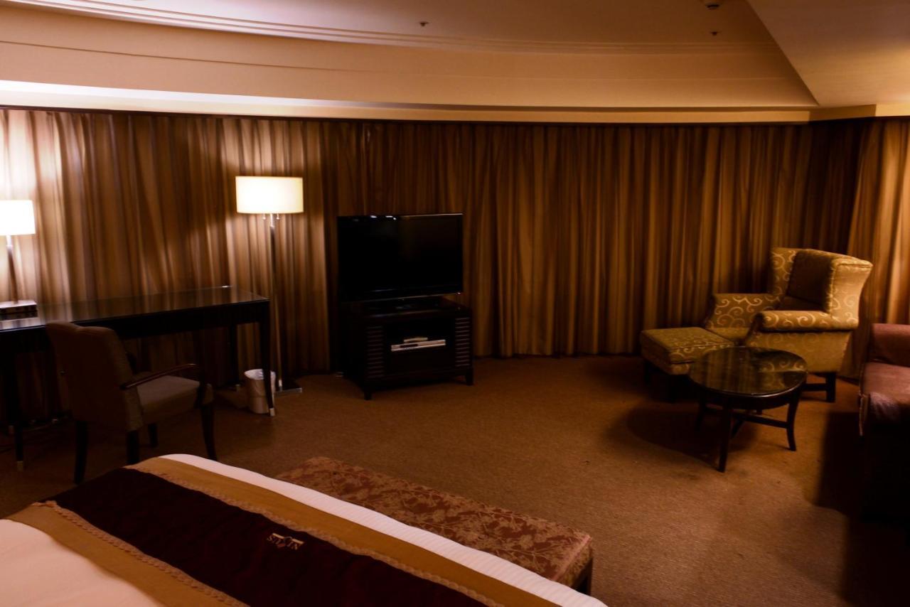 Nisus Hotel Тайбэй Экстерьер фото